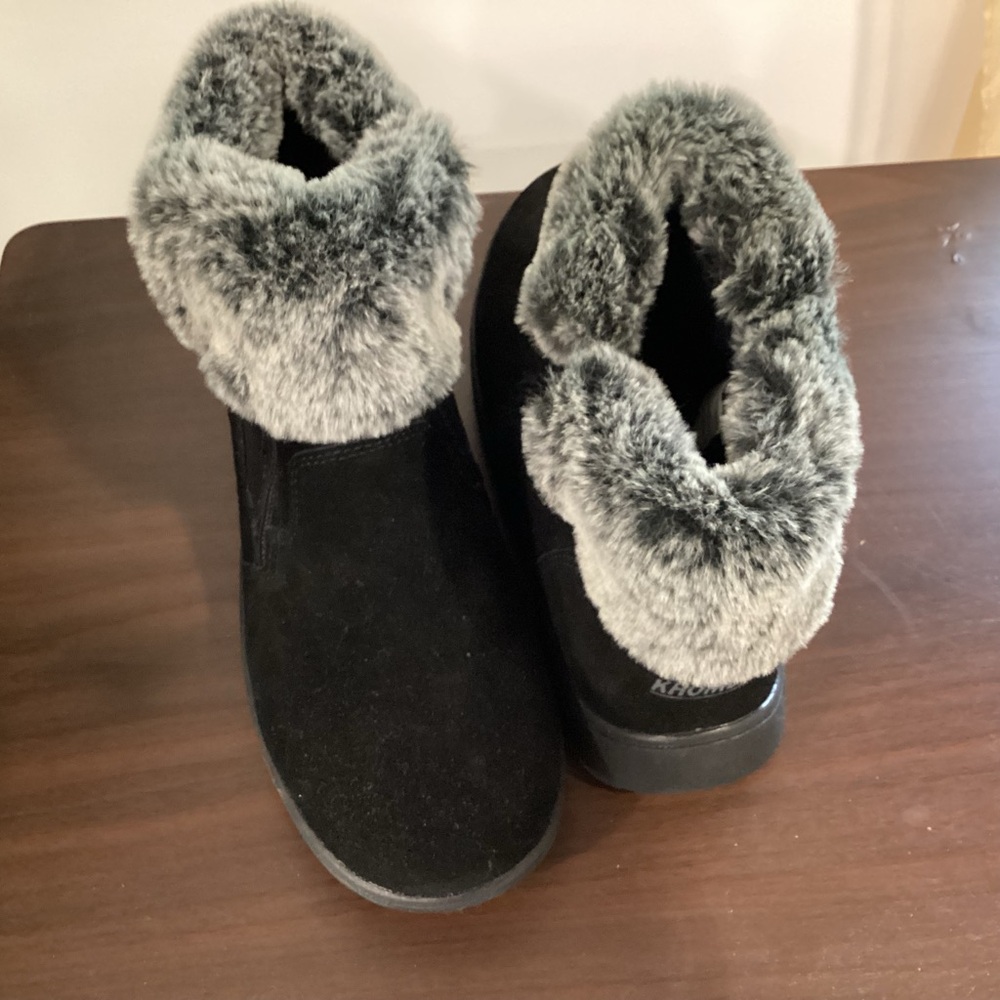 Khombu Jessica women’s ankle boots